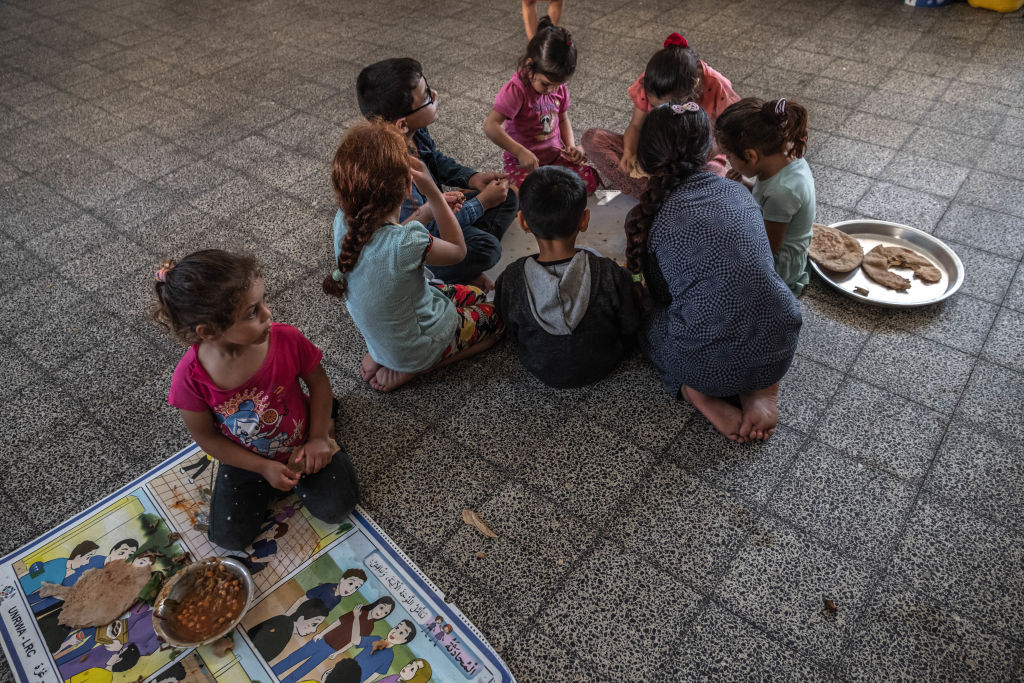 Bombardeo en escuela de la ONU en Gaza deja decenas de muertos