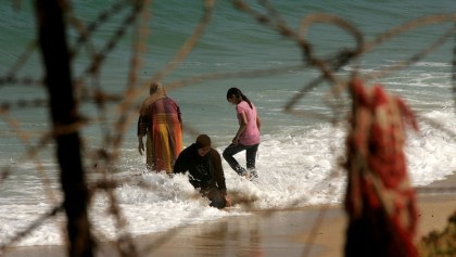 Mujeres de Gaza usan pastillas para retrasar su menstruación en la guerra: Sin agua ni derechos