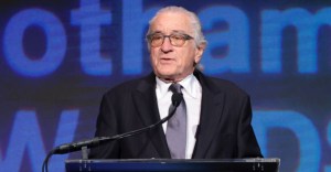 ¿Quién y por qué censuraron un discurso de Robert De Niro en los Gotham Awards?