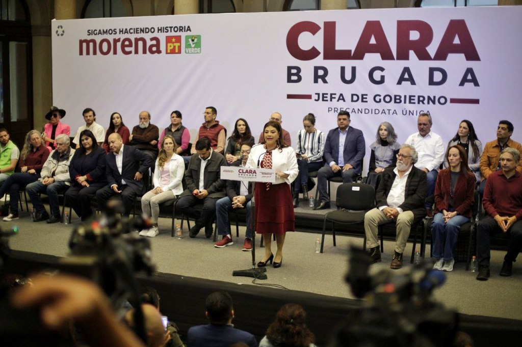 De Edy Smol a ‘Barbie’ Juárez: Clara Brugada presentó a su Comité de precampaña en CDMX