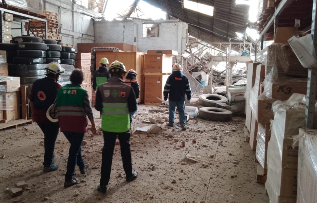 Explosión en bodega de Azcapotzalco deja dos personas muertas