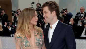 Fíjate, Paty: Lo que se sabe del supuesto compromiso entre Robert Pattinson y Suki Waterhouse