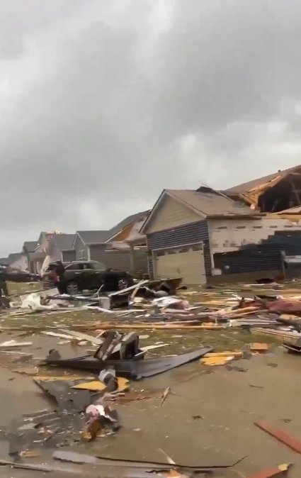 Tornado causa daños terribles en Tennessee