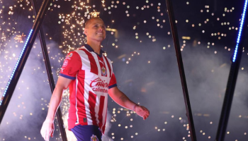 ¿Cuándo y en qué jornada del Clausura 2024 debutará el 'Chicharito' Hernández con Chivas?