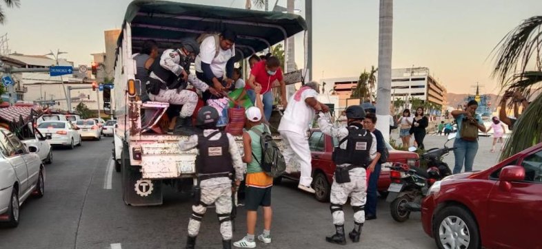 No hay transporte público en Acapulco.