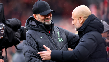 El último duelo entre Klopp y Guardiola deja al Arsenal como líder en Premier