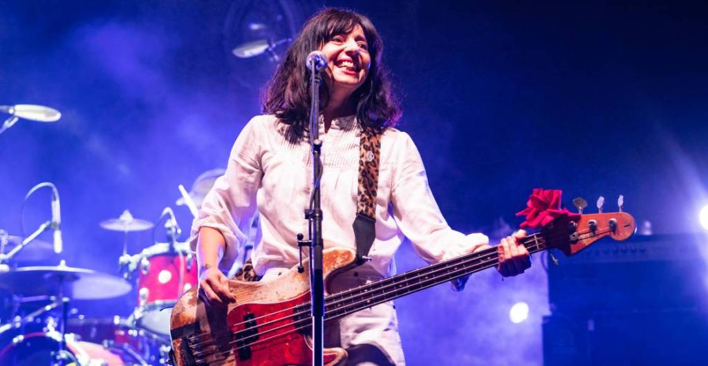 Paz Lenchantin sale de los Pixies (y esta es la bajista que la reemplazará)