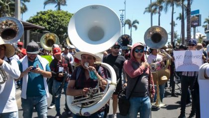 protesta banda mazatlán