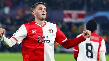 Revive el gol de Santi Giménez en la Eredivisie