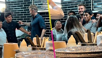 ¿Y qué comió? El gran gesto de David Beckham con meseros y cocineros en Monterrey