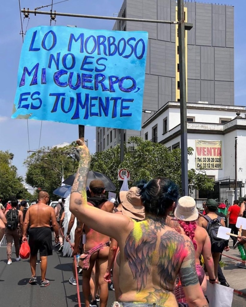 A quitarse las enaguas! Así celebrará la CDMX un Día al Desnudo