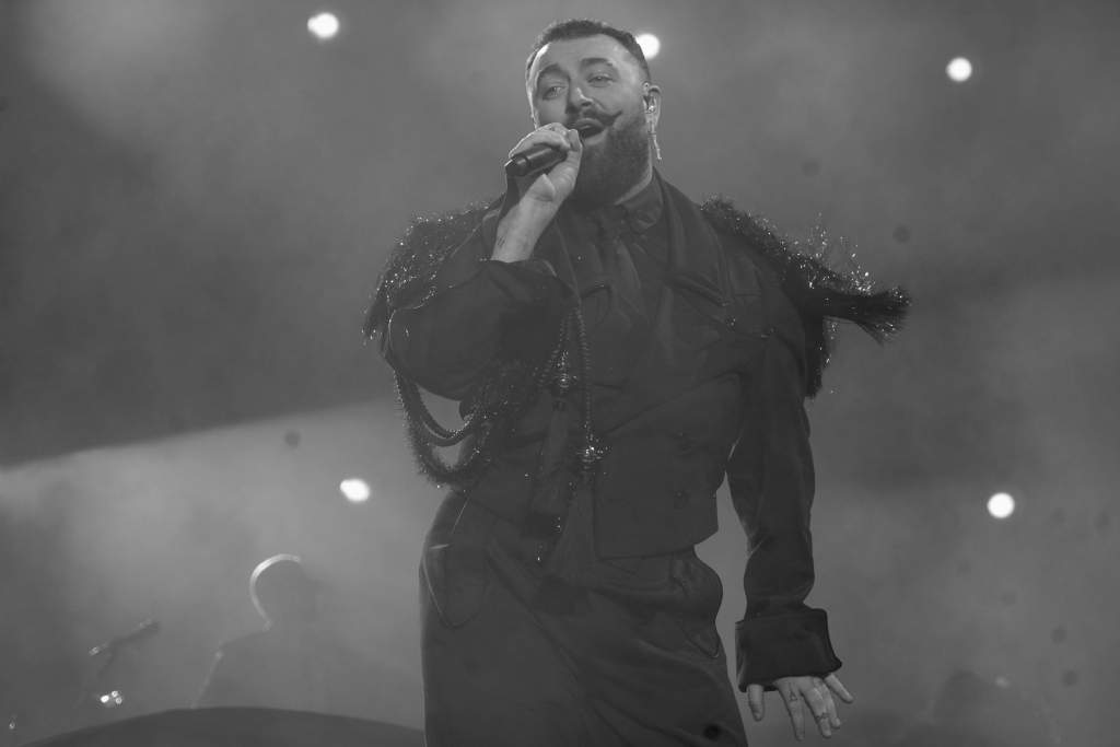 Sam Smith adelantó su fiesta de cumpleaños con un showsazo en Tecate Emblema 2024