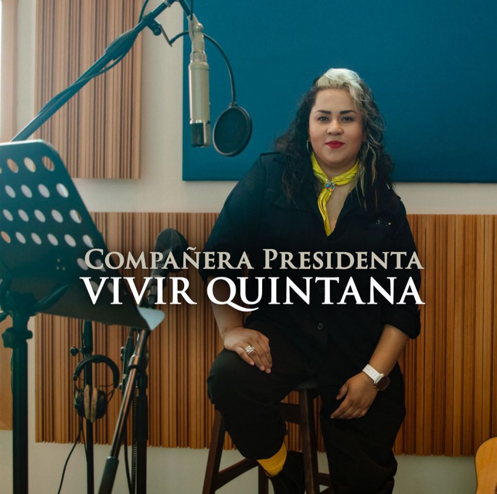 Vivir Quintana le recuerda a las candidatas luchar por las mujeres en México con “Compañera Presidenta”