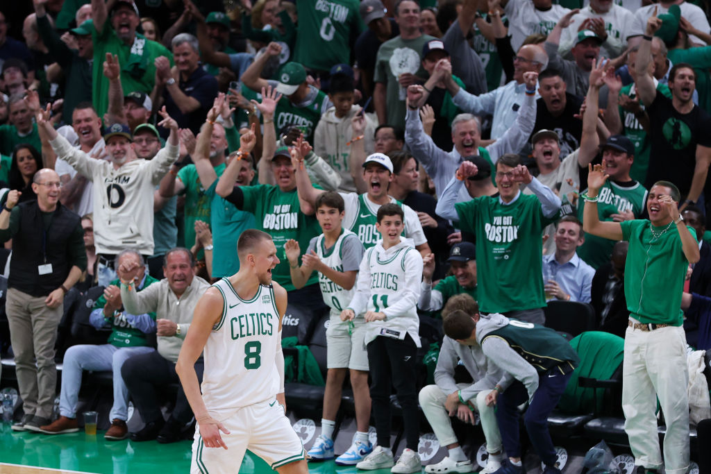 Kristaps Porziņģis con los Boston Celtics