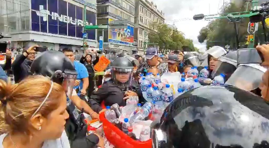 El enfrentamiento entre policías y comerciantes de CDMX