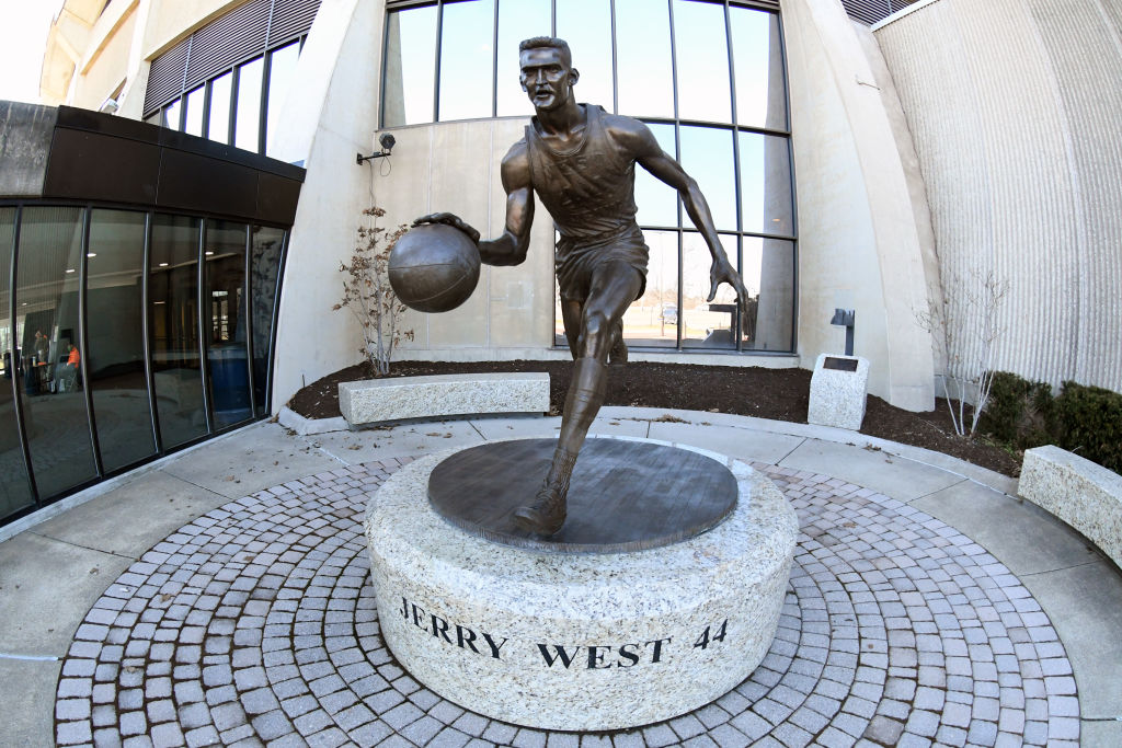 Muere Jerry West, el jugador que inspiró el logo de la NBA