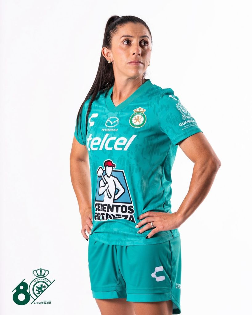 Nuevo jersey León aniversario