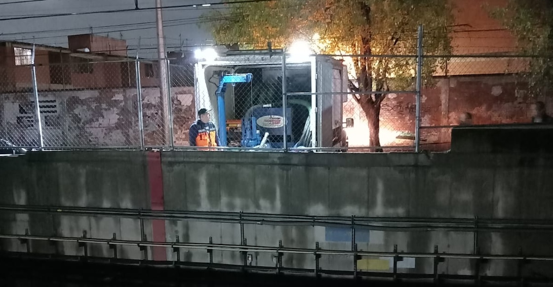 Mañana lluviosa y complicada en la Línea A del Metro CDMX por inundación