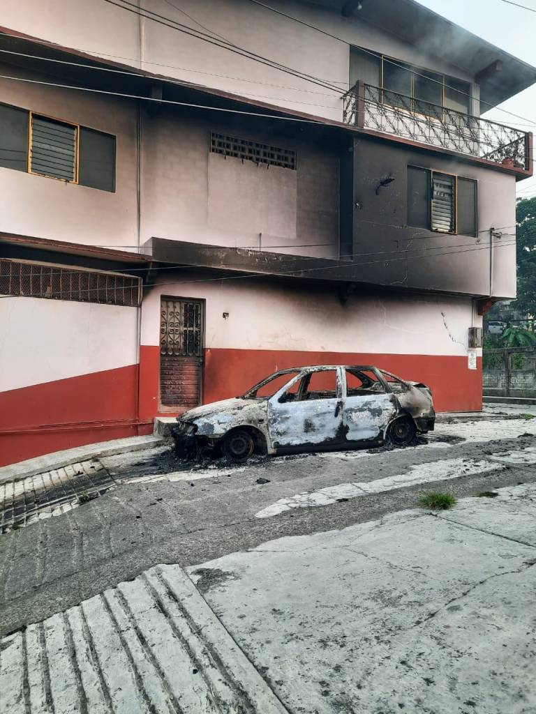 Así la quema de carros en Tila, Chiapas