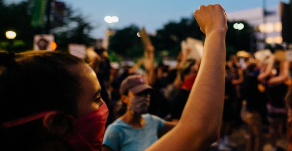 Cárcel para manifestantes que cierren calles propone diputado en Puebla.