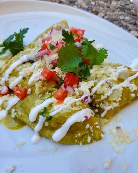 La nueva moda gorda: Así son los chilaquiles rellenos