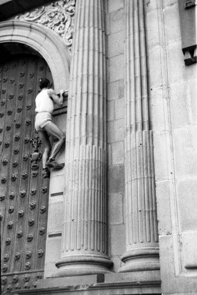 Sobre el extraño día que el hombre mosca escaló la Catedral Metropolitana