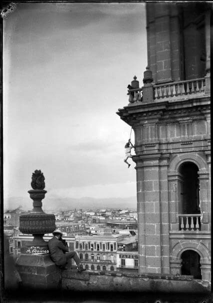 Sobre el extraño día que el hombre mosca escaló la Catedral Metropolitana