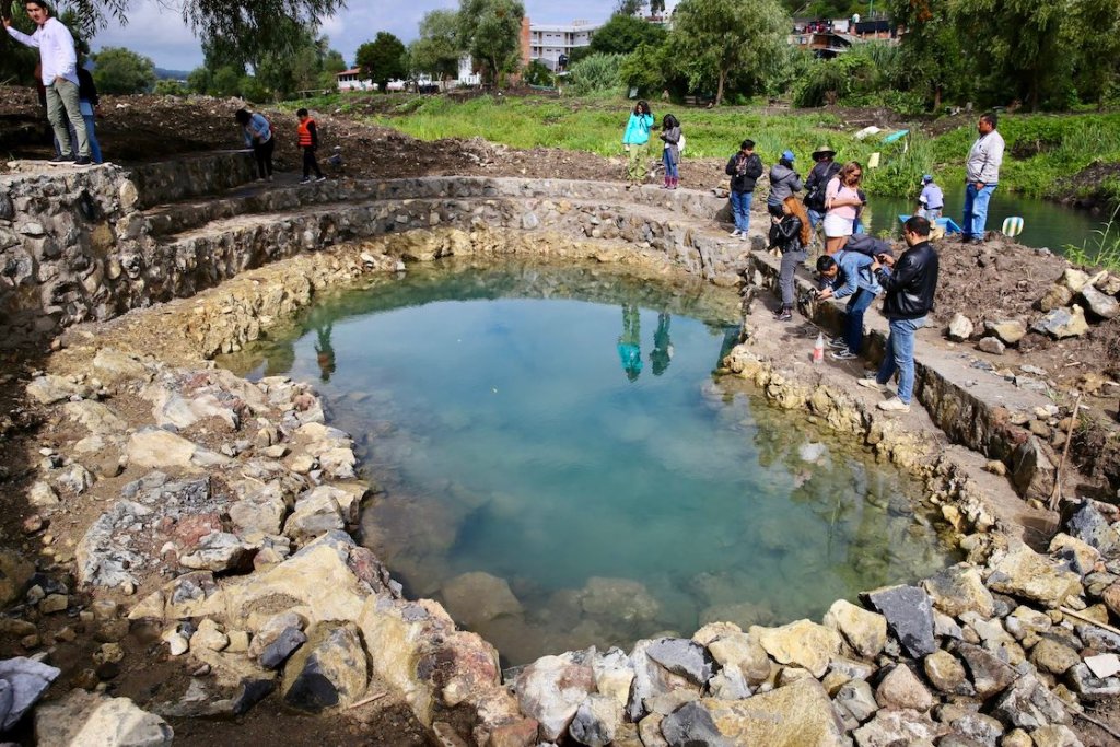 Manantial recuperado en el Lago de Pátzcuaro.