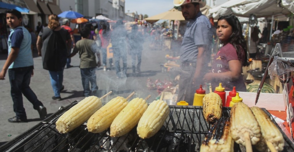 Échale un ojo, participa y califica el mapa de elotes y esquites en México: Preparados con chile del que pica