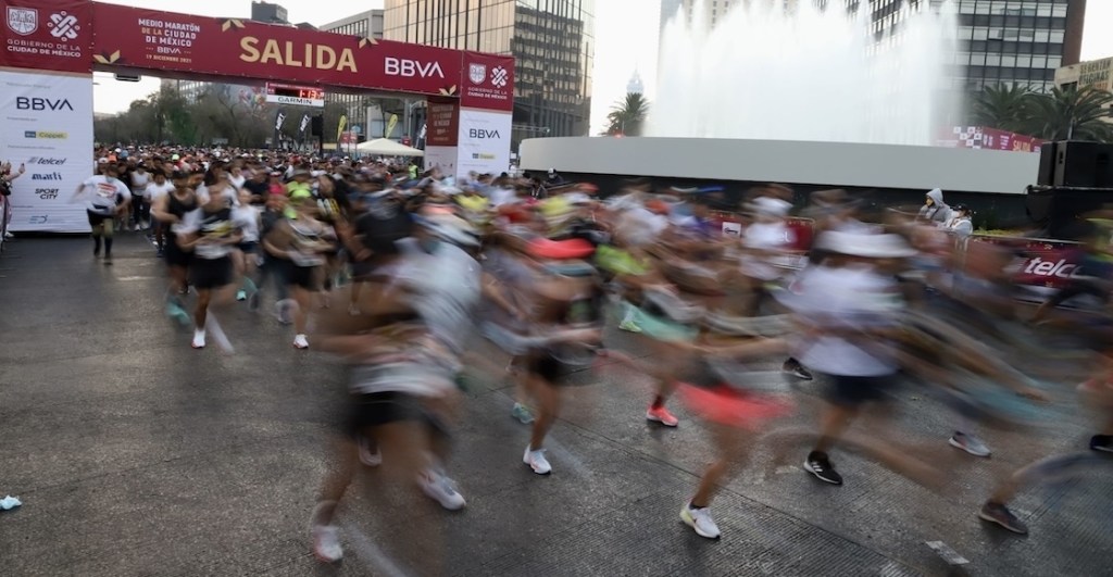 Ruta y calles cerradas del Medio Maratón de CDMX 2024