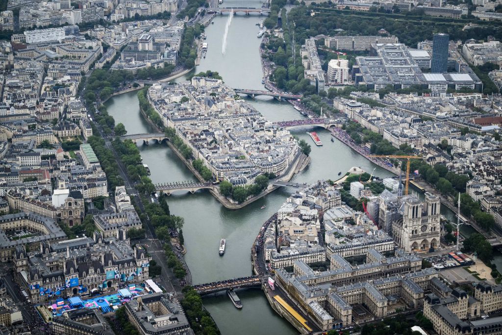 La vista de Notre-Dame y el Río Sena