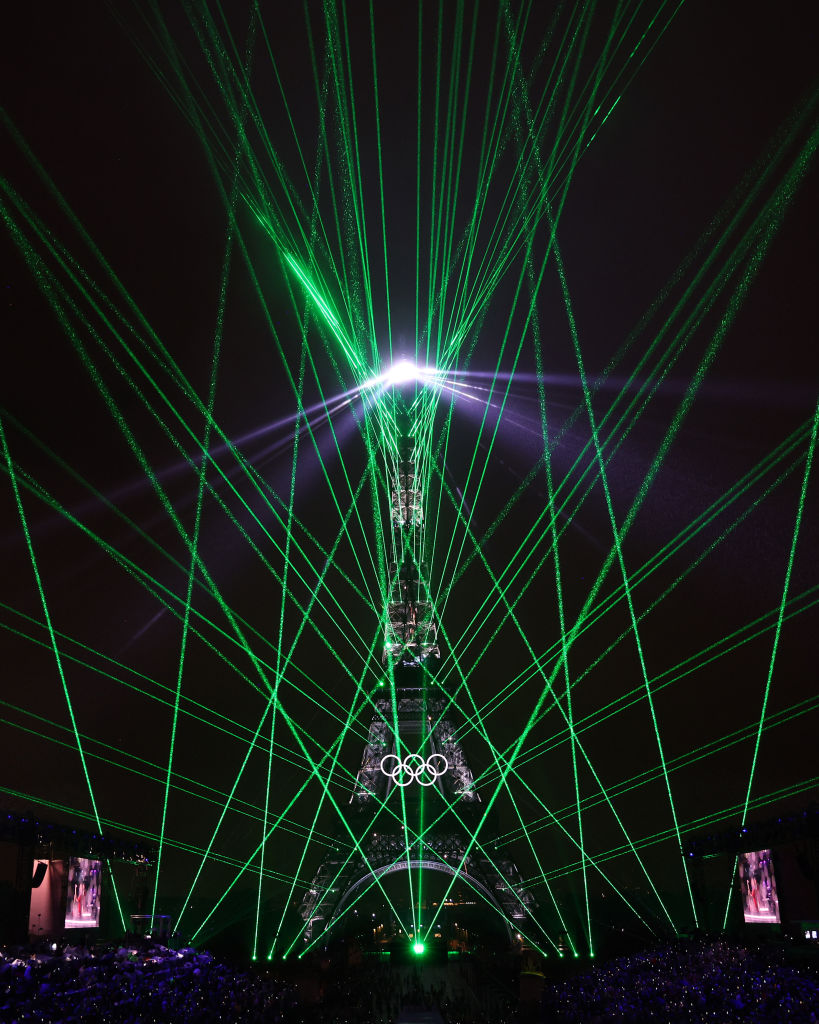 La Torre Eiffel su increíble show