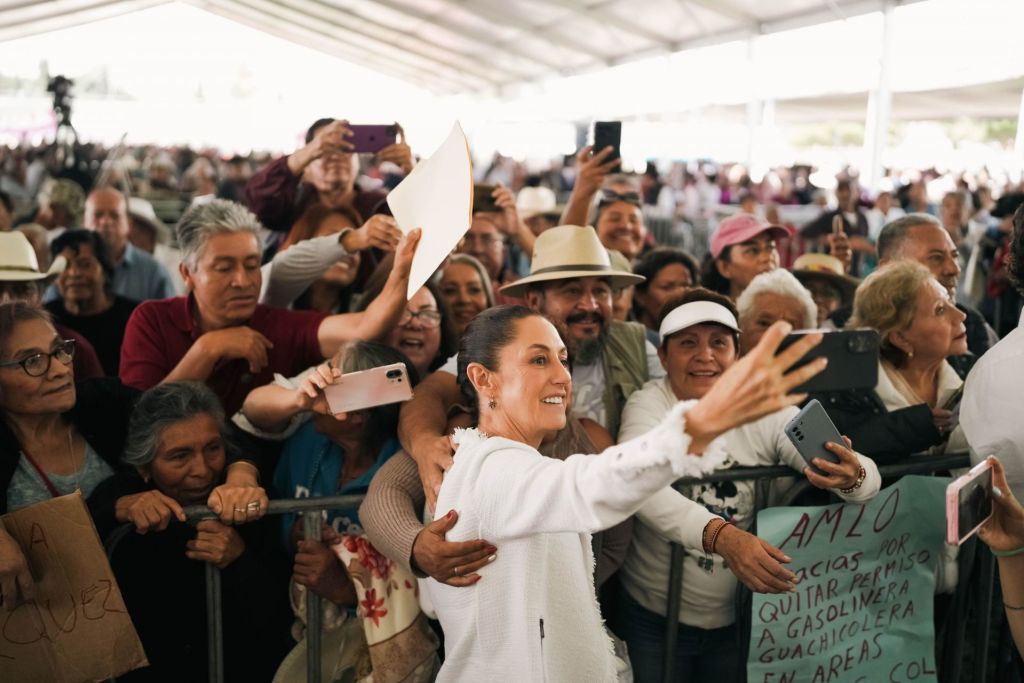 ¿En qué consiste el nuevo programa para adultos mayores anunciado por Claudia Sheinbaum?