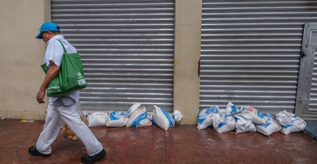 En imágenes: Así se preparó y amanece Quintana Roo por el huracán Beryl