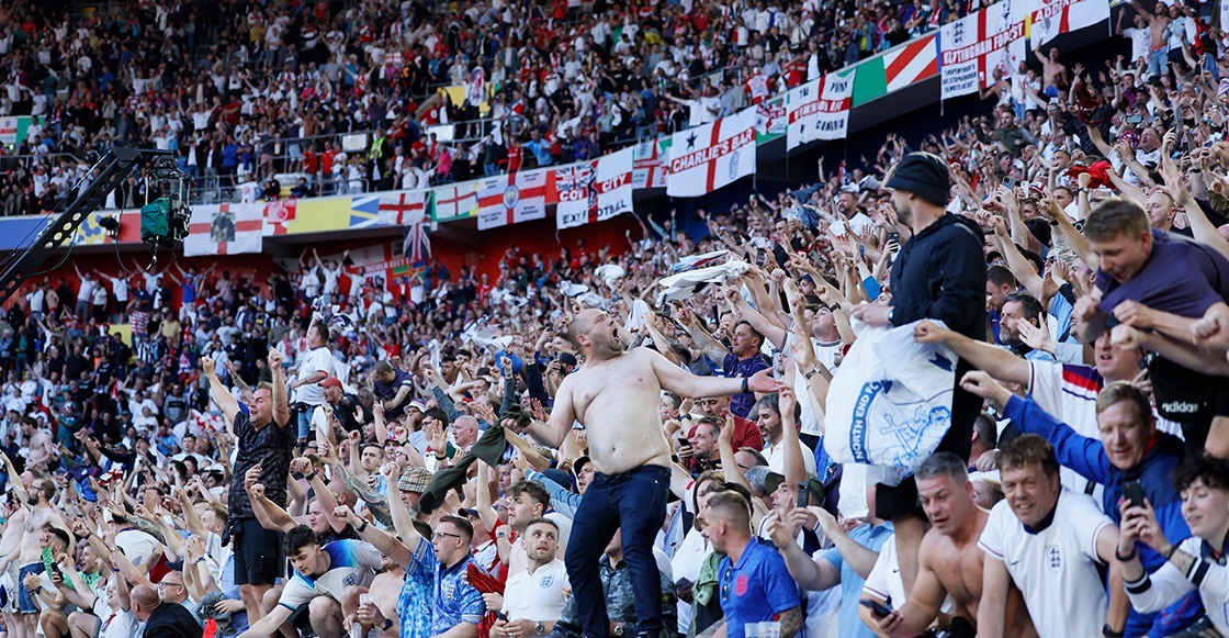 ¿Por qué la afición de Inglaterra celebra con Sweet Caroline de Neil Diamond?