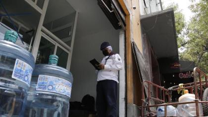 Suspenden más de 300 purificadoras de agua en la Ciudad de México.