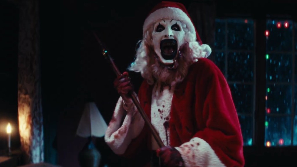 Art The Clown le pone terror a la Navidad en el primer tráiler de 'Terrifier 3'