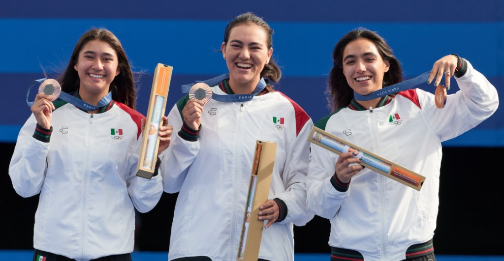 Conade quita beca a Alejandra Valencia tras ser medallista en París 2024