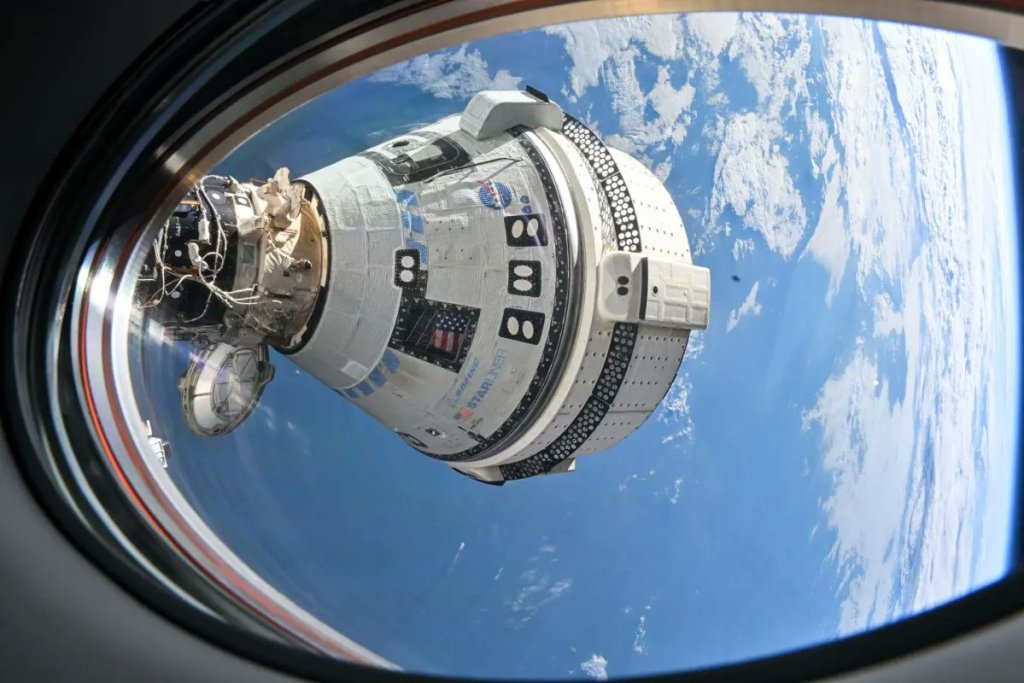 SpaceX rescatará a astronautas varados en el espacio, pero hasta 2025