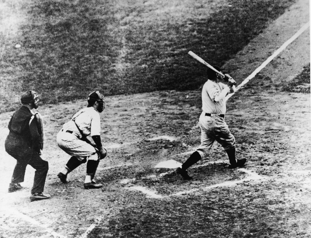 Subasta de jersey de Babe Ruth va por reçord del artículo deportivo más caro