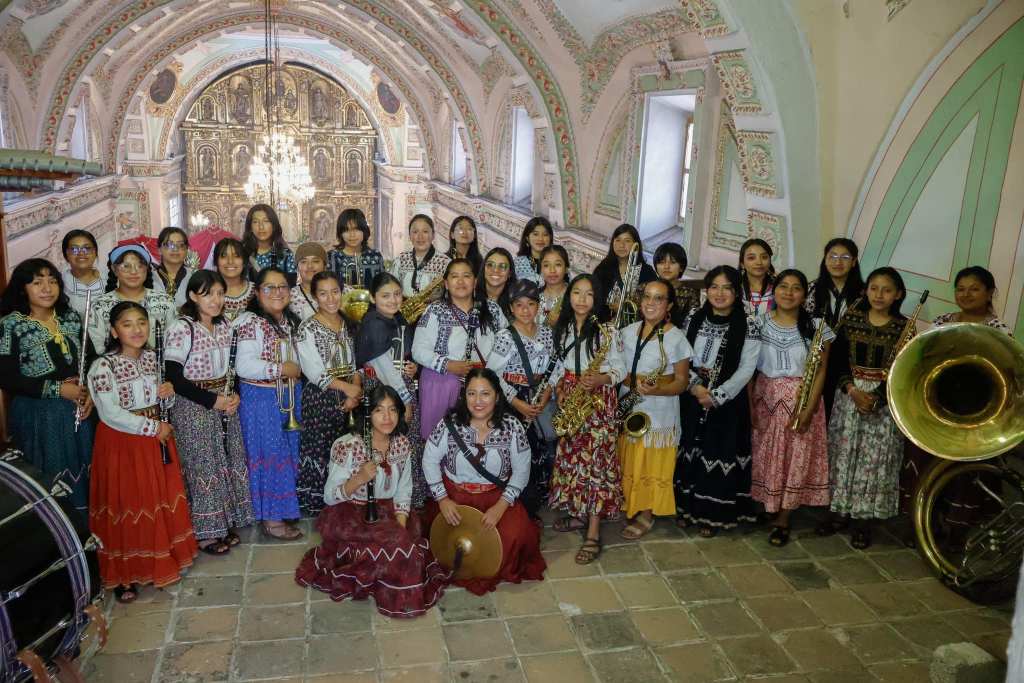 La Banda Femenil Regional "Mujeres del Viento Florido": El grupo que ha colaborado con Lila Downs y Mon Laferte que enaltece la música oaxaqueña