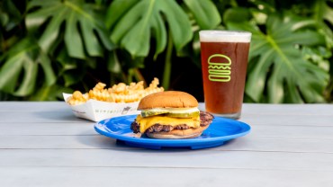 combo smashed onion burger shake shack