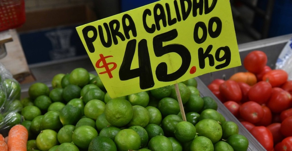 5 meses de inflación en México: Precios de frutas y verduras no dan tregua por el cambio climático