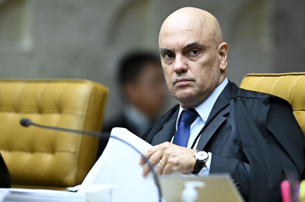 Alexandre de Moraes, el juez que amenaza con suspender X en Brasil.