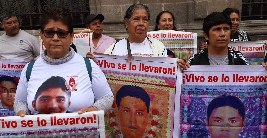 Llegada Padres y Madres Normalistas Ayotzinapa (5)