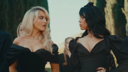 Sabrina Carpenter y Jenna Ortega se enfrentan a muerte en el video de "Taste"