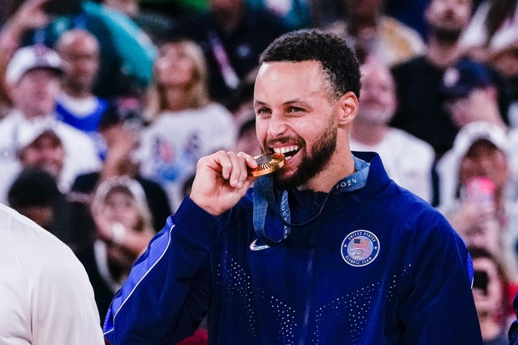 Stephen Curry, campeón con el equipo estadounidense de basquetbol