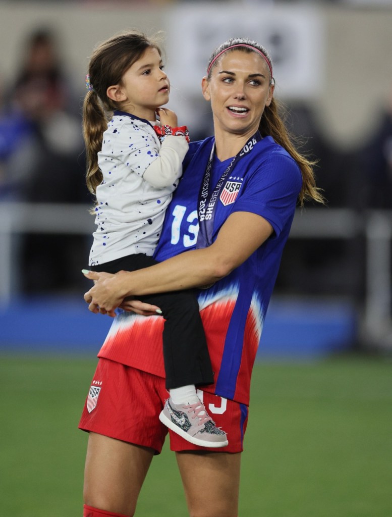 Alex morgan anuncia su retiro y segundo embarazo