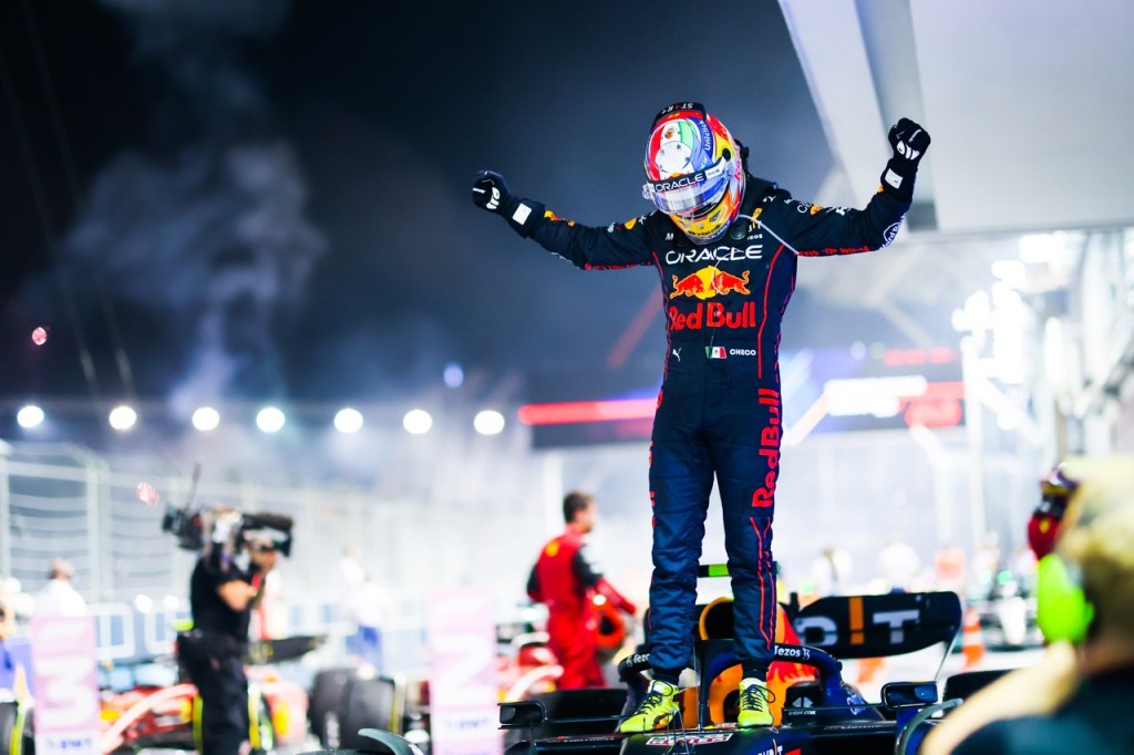 ver en vivo a Checo Pérez en el Gran Premio de Singapur 2024