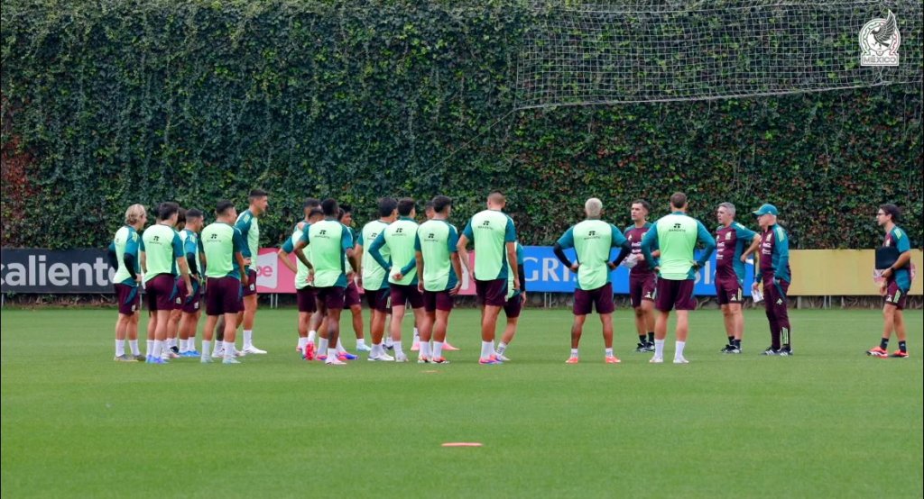 Entrenamiento de la Selección Mexicana 